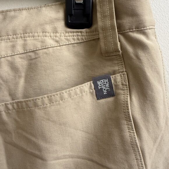 The North Face Retrac Tech Shorts Tan Khaki Gorpcore Mens Size 34 - Picture 6 of 6